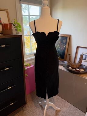 Anthropologie Black Scallop-Edge Spaghetti Strap Midi pencil Dress, size 2